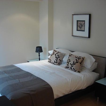 Luxurious Sir John Lyon Serviced Apartment Лондон Экстерьер фото